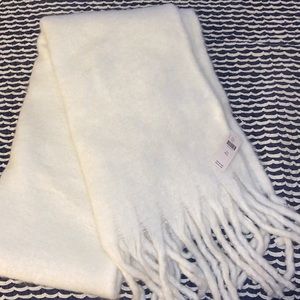 Anthropologie blanket scarf white